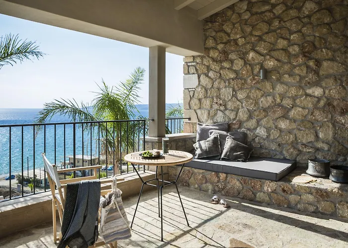 F Zeen Kefalonia (adults Only)