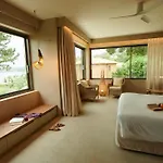 Отель F Zeen Kefalonia (adults Only) Лурдата